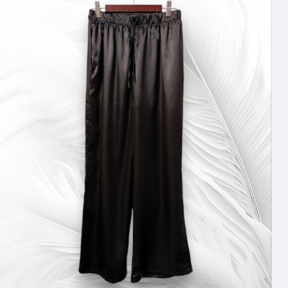 New Black Satin Lounge Set — Short Sleeve Top & Wide-Leg Pants Size: M - Picture 4 of 11